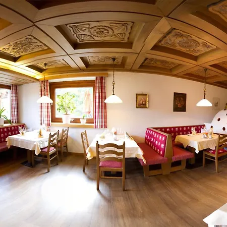 Schi- Und Wanderhotel Berghof