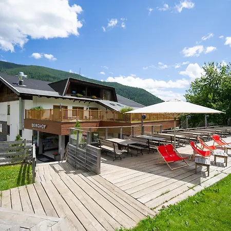 호텔 Schi- Und Wanderhotel Berghof 4*