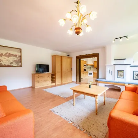 Schi- Und Wanderhotel Berghof 호텔 4*