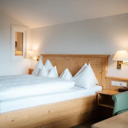 Schi- Und Wanderhotel Berghof 4* Bad Kleinkirchheim