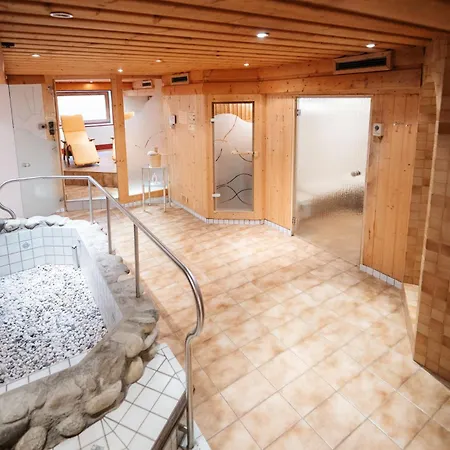 Schi- Und Wanderhotel Berghof Bad Kleinkirchheim