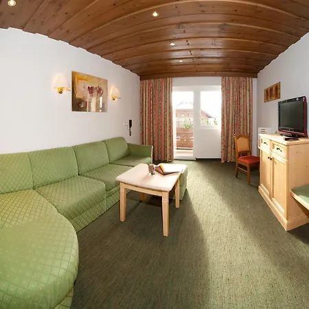 Schi- Und Wanderhotel Berghof Szálloda