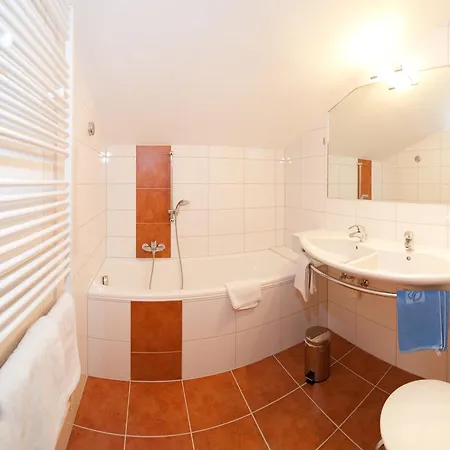 Schi- Und Wanderhotel Berghof Hotel Bad Kleinkirchheim