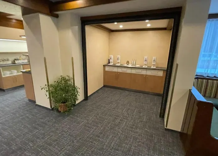 Готель Schi- Und Wanderhotel Berghof 4*