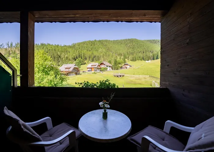 Готель Schi- Und Wanderhotel Berghof Бад-Кляйнкірхгайм