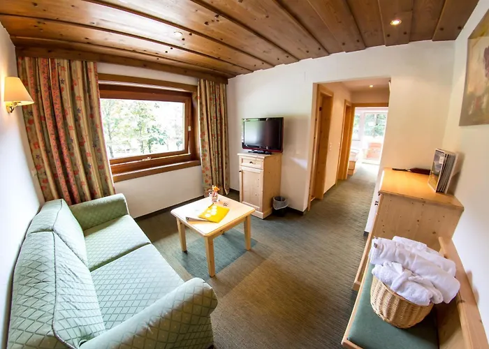 Schi- Und Wanderhotel Berghof Szálloda Bad Kleinkirchheim