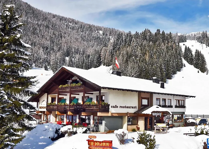 Готель Schi- Und Wanderhotel Berghof 4*