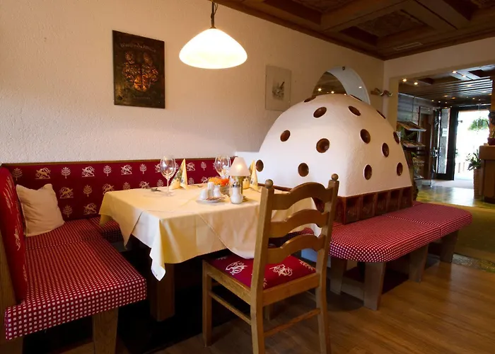 Schi- Und Wanderhotel Berghof Готель Бад-Кляйнкірхгайм