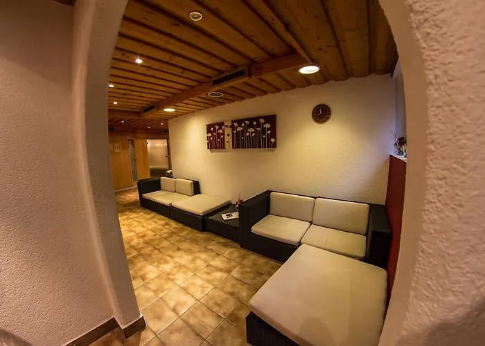 Готель Schi- Und Wanderhotel Berghof Бад-Кляйнкірхгайм